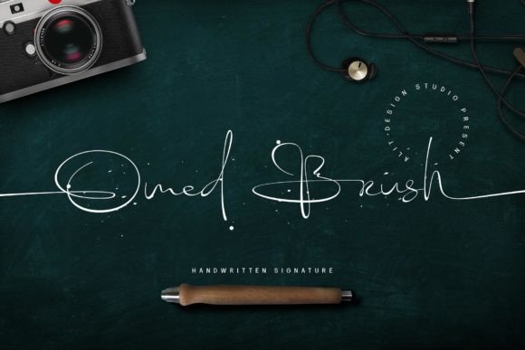 Omed Brush: A Modern Script Font for Editorial Elegance